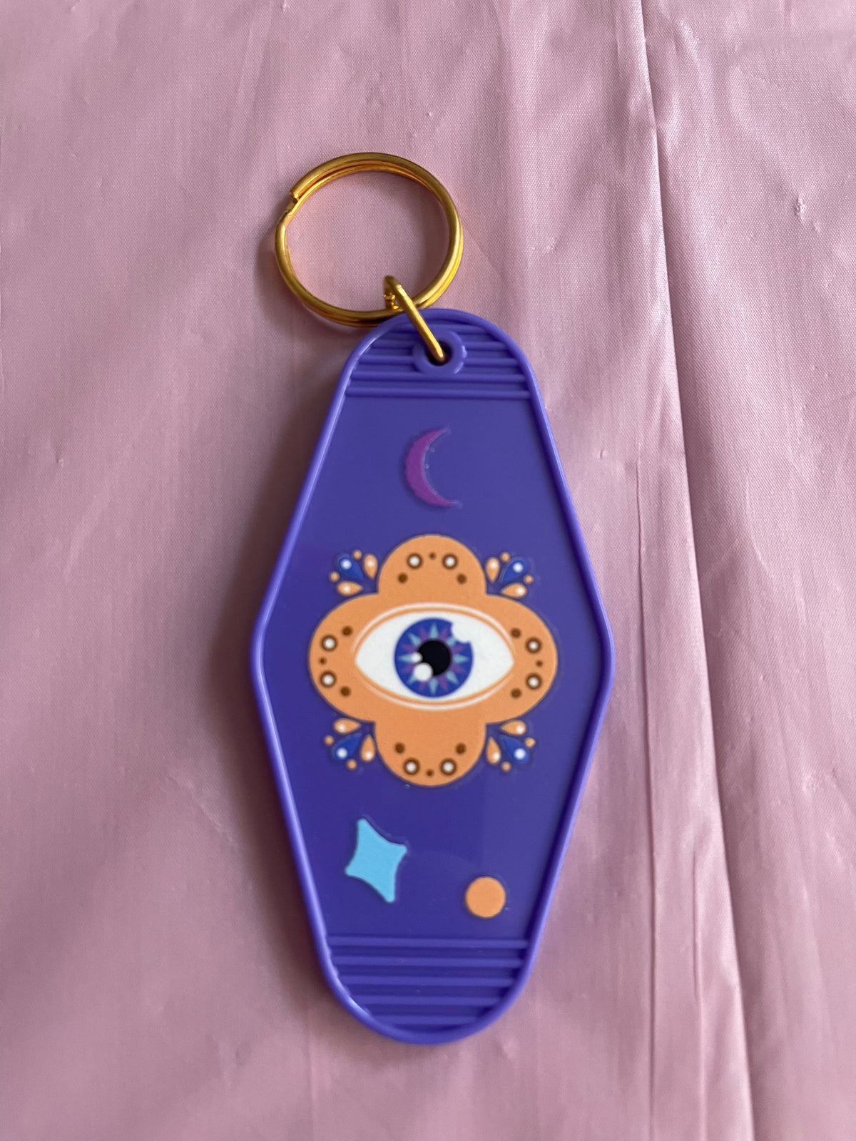 #83 Blue Eye~~Keychain