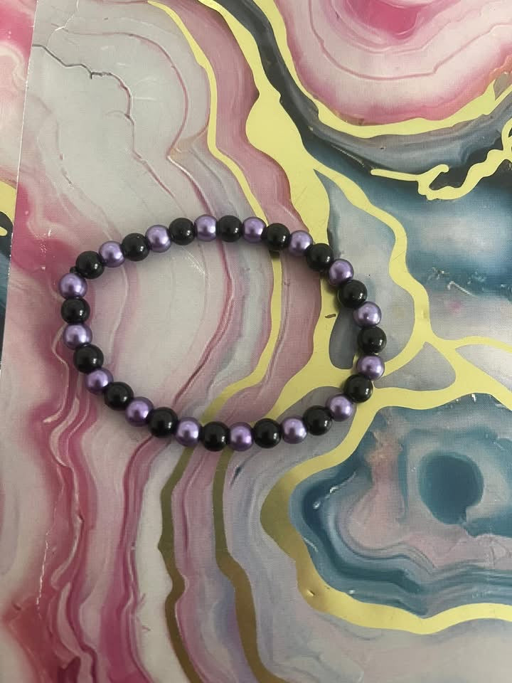 #125 Purple & Black~~Bracelet