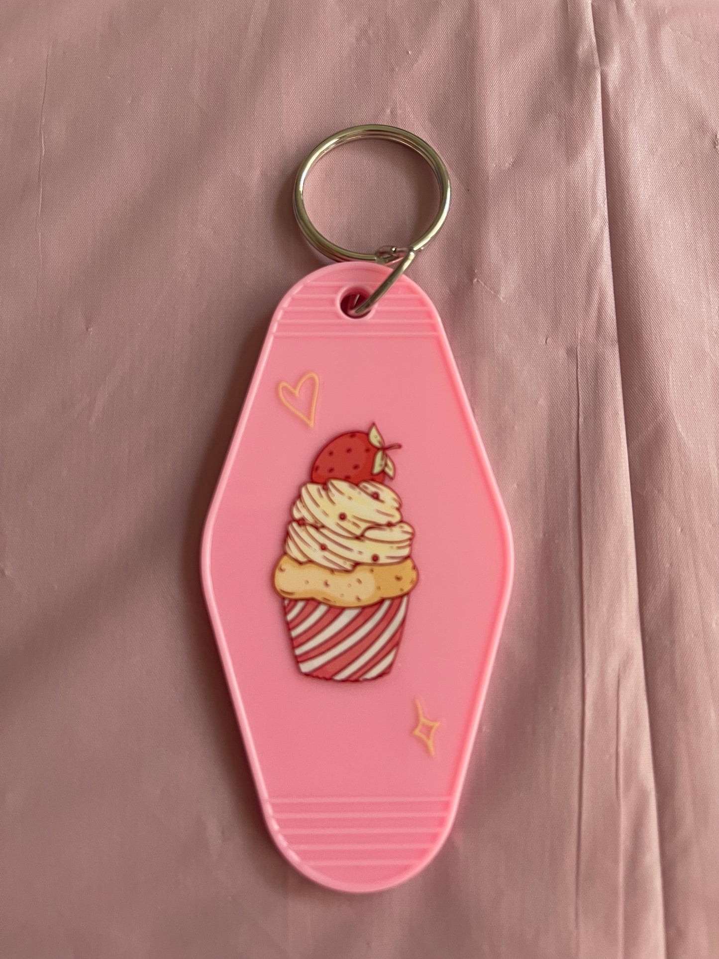 #78 Strawberry Cheesecake~~Keychain