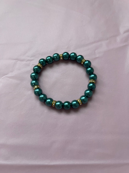 #115 Christmas Green & Gold~~Bracelet