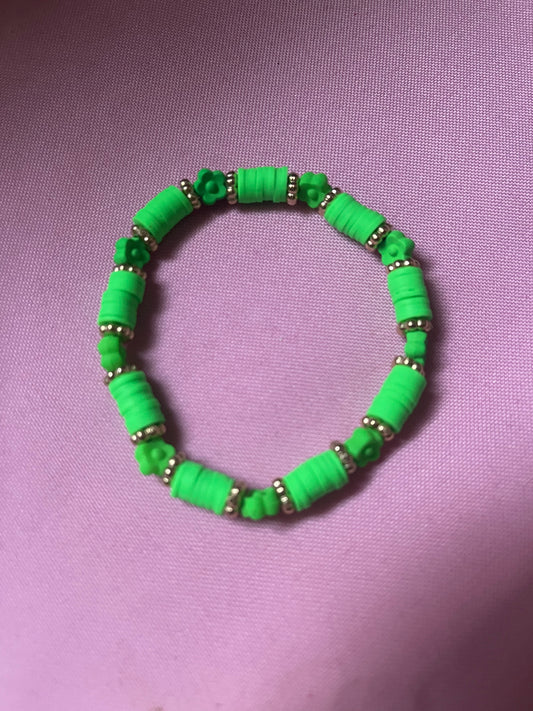 #200 Green Flowers~~Bracelet
